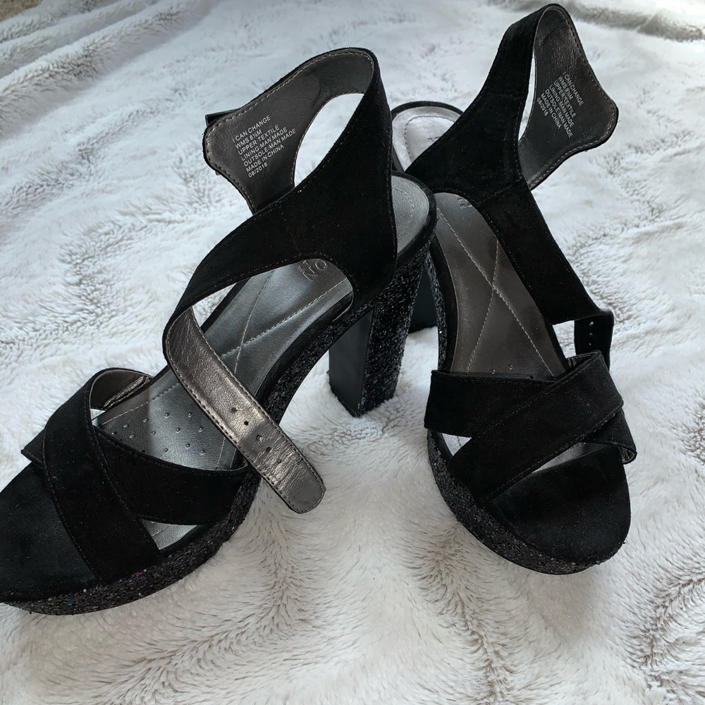 Black sparkly open toed heels. Sz 8.5
